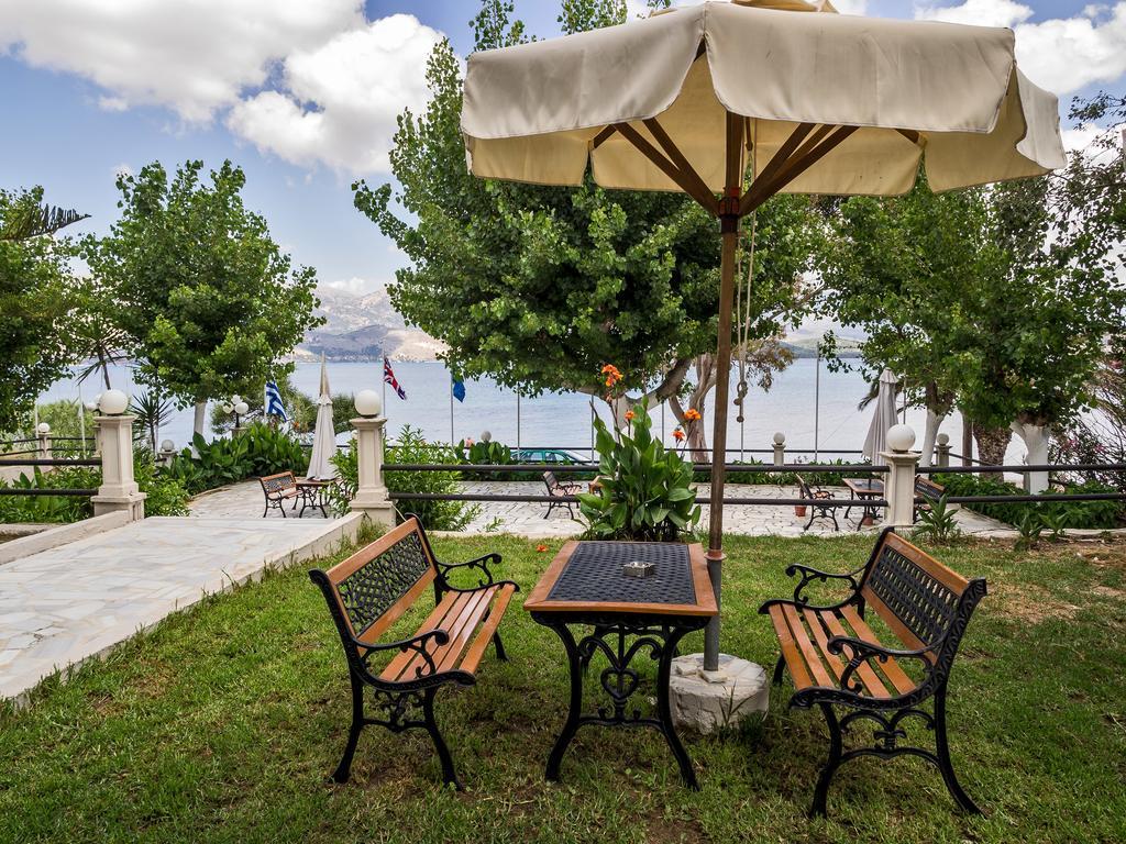 Sea Breeze Apartments Lixouri Exterior photo